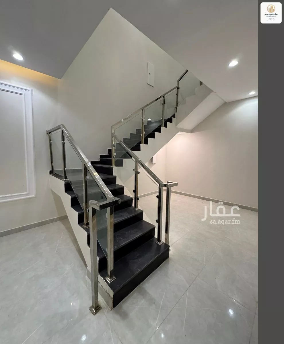 10 bedroom villa in Al Janadriyah 4