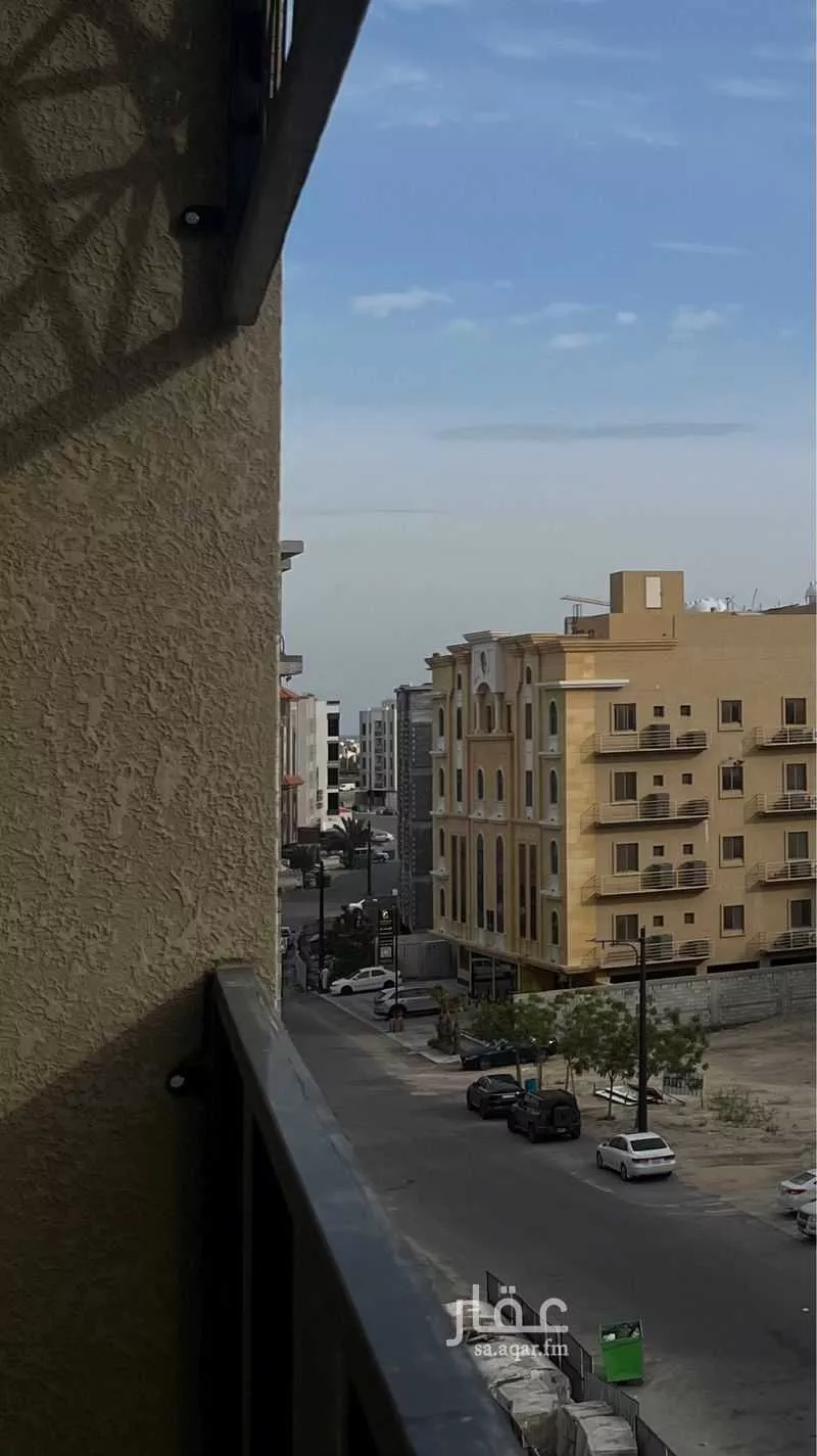 شقة 4 غرف في الحمرا 16