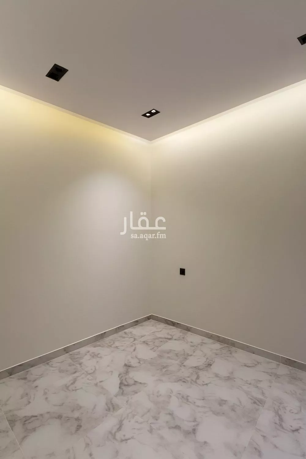 4 bedroom villa in Al Janadriyah 7