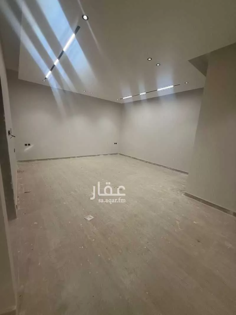 5 bedroom villa in Al Hamra 10