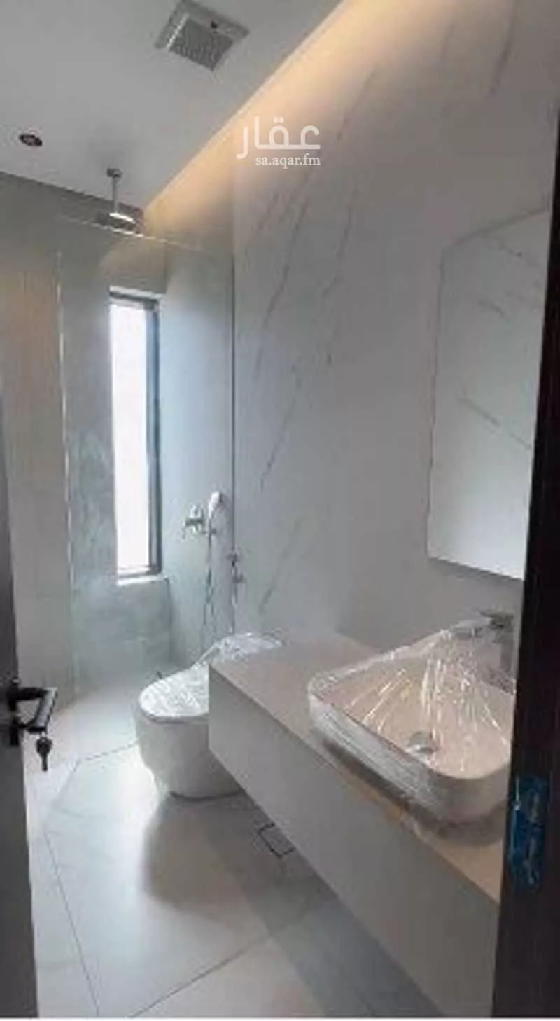 8 bedroom apartment in Al Asalah 4