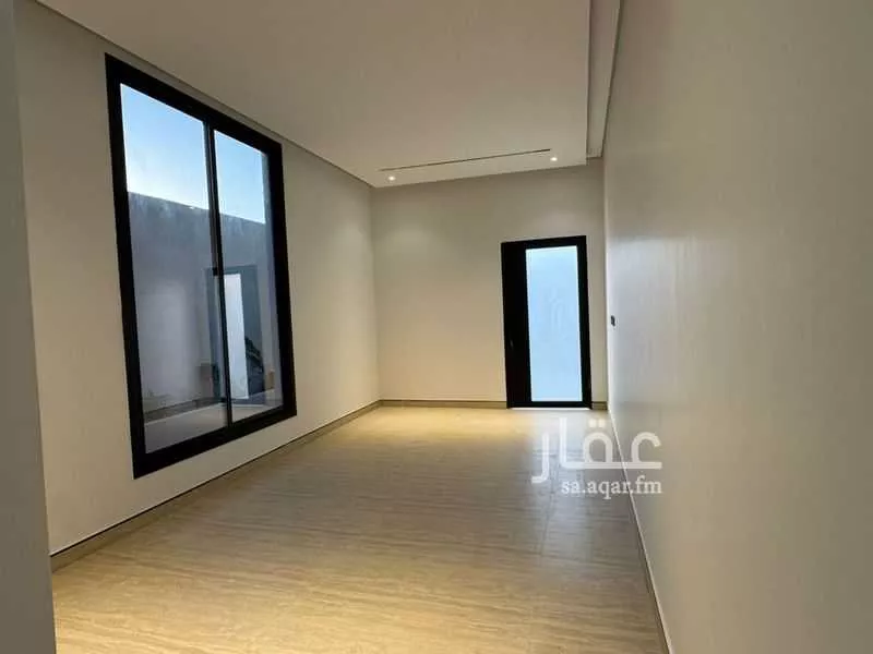 5 bedroom villa in Ash Sharq 16