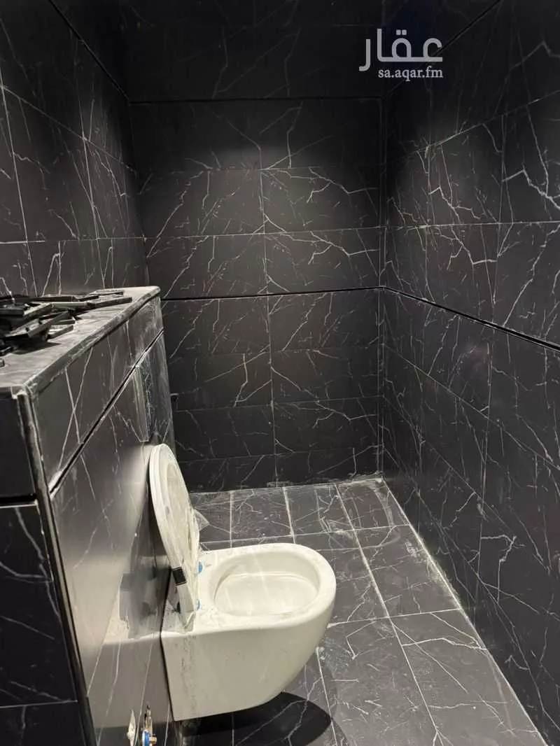 5 bedroom villa in Ash Sharq 7
