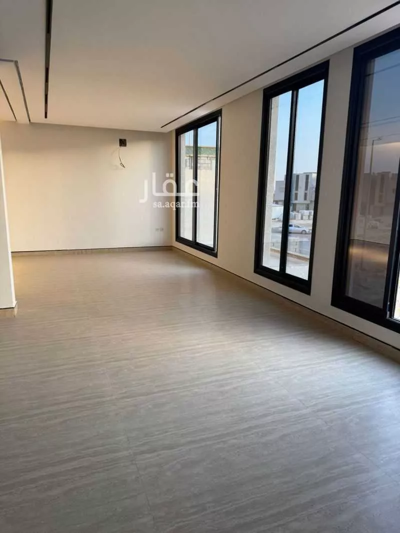 5 bedroom villa in Ash Sharq 8
