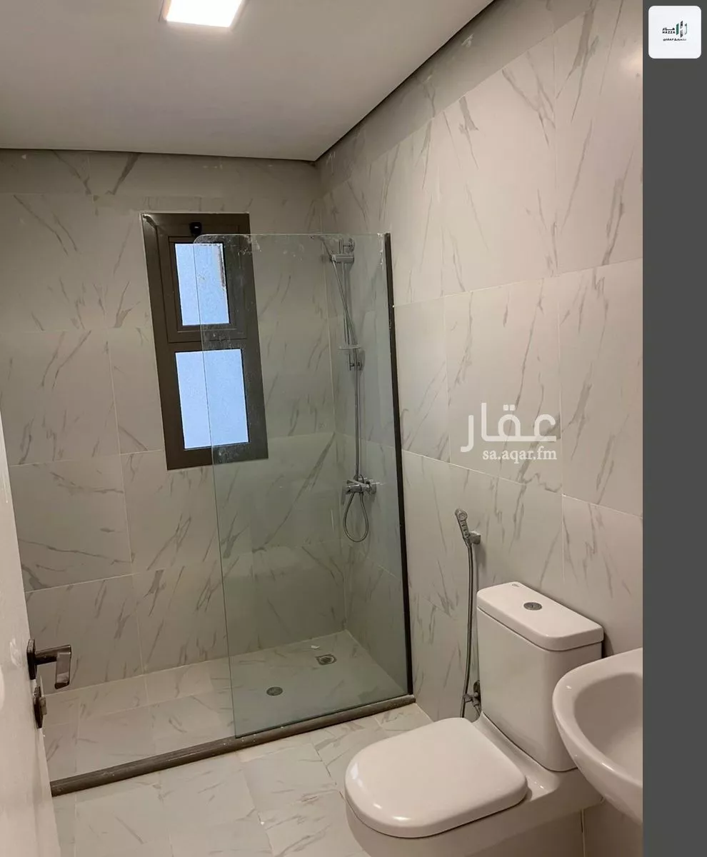 فيلا 5 غرف في النرجس 10