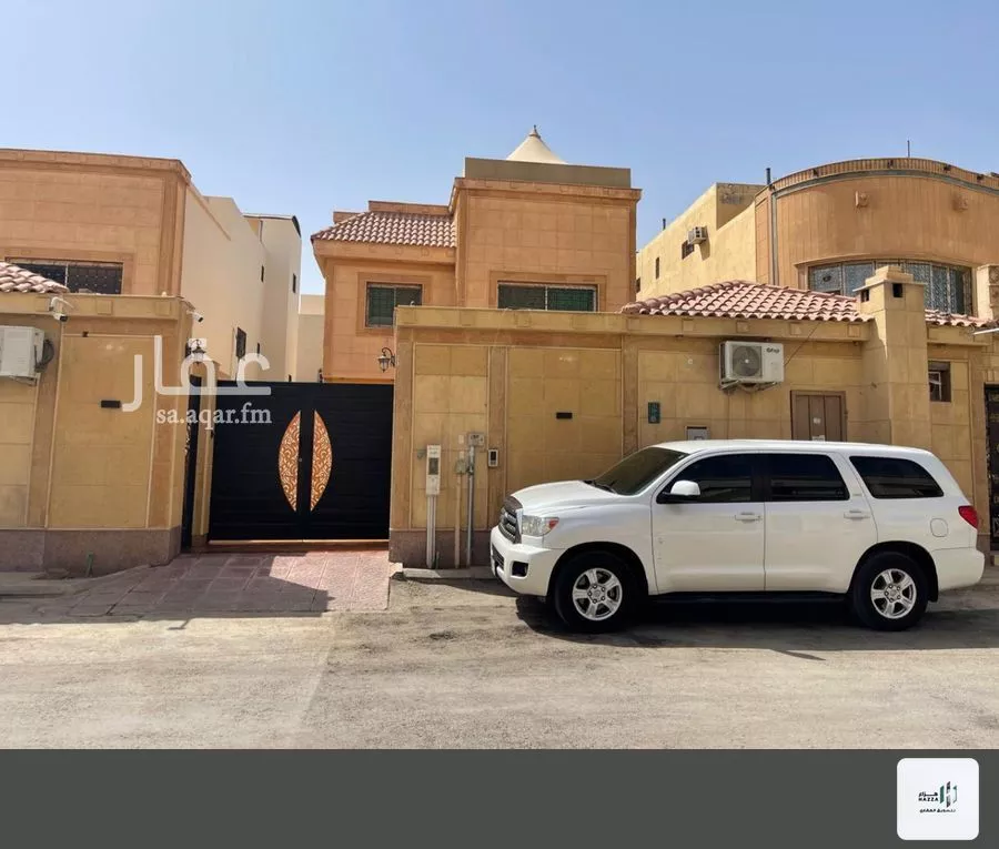 5 bedroom villa in Al Khaleej 3
