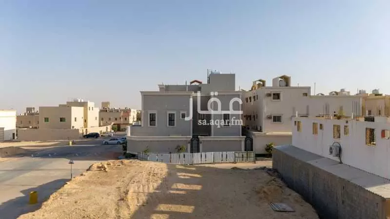 فيلا 10 غرف في ظهرة لبن 23
