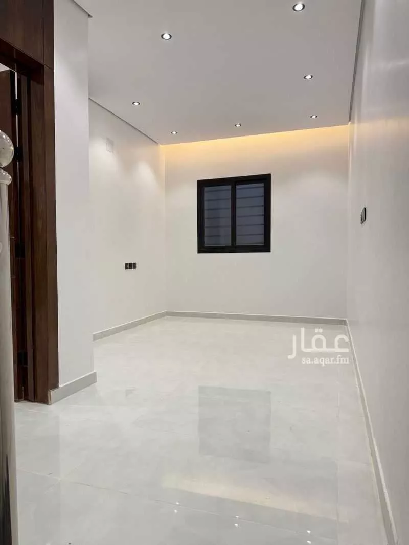 4 bedroom villa in Al Janadriyah 14