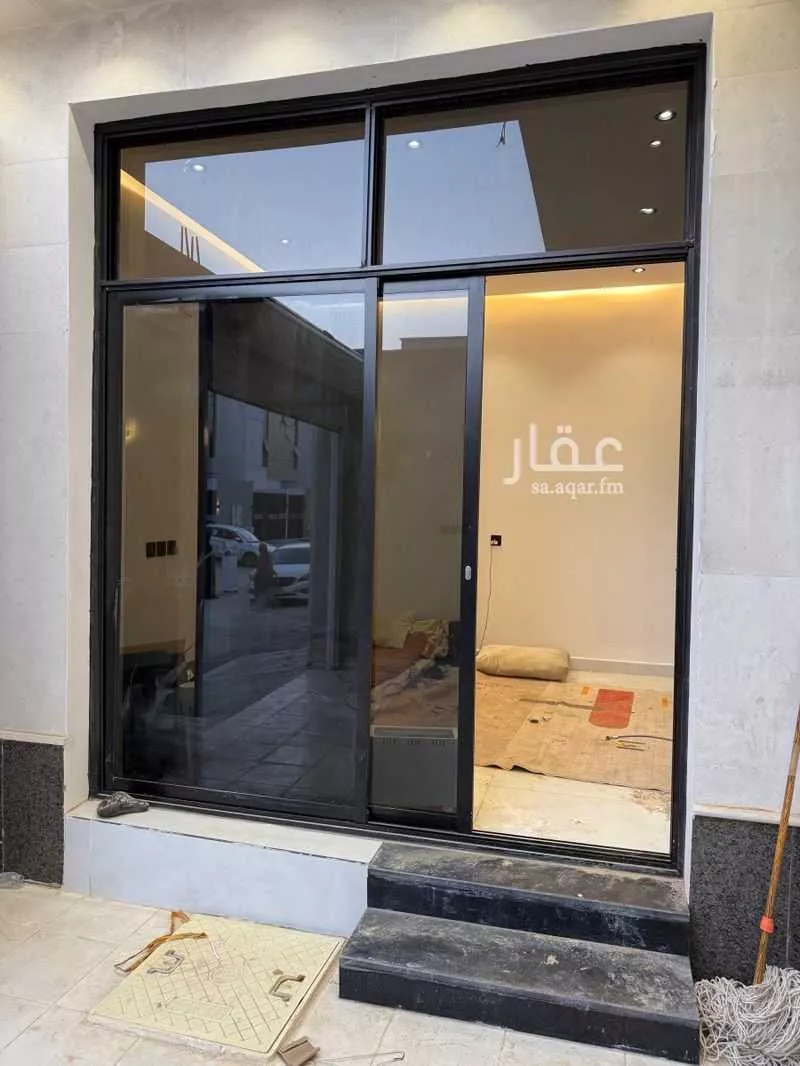 4 bedroom villa in Al Janadriyah 3