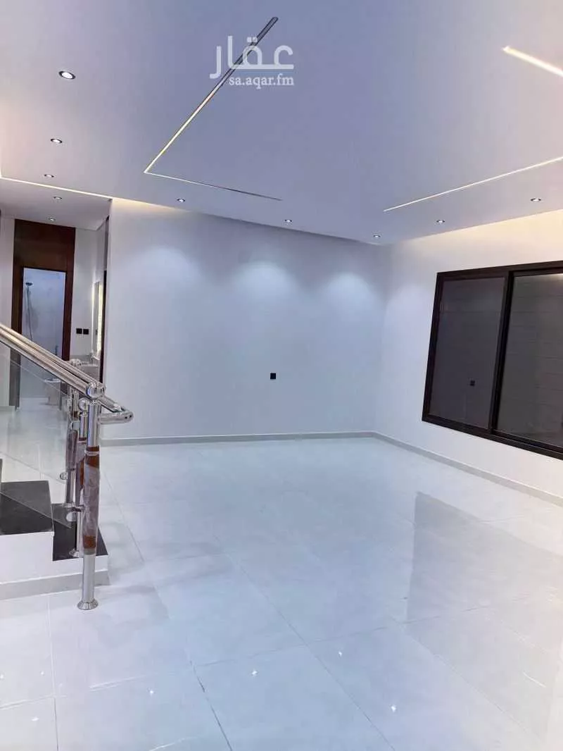 4 bedroom villa in Al Janadriyah 7