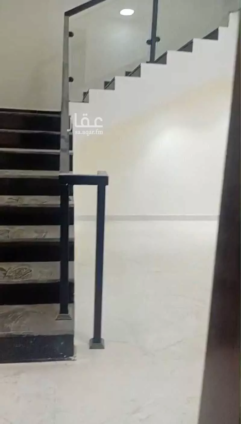 فيلا 5 غرف في الجنادرية 6