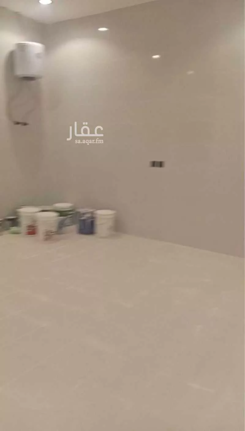 فيلا 5 غرف في الجنادرية 9