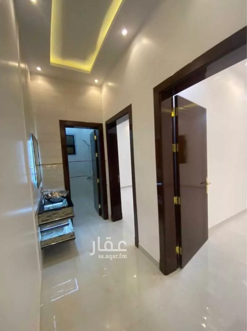 شقة 8 غرف في السعادة 13