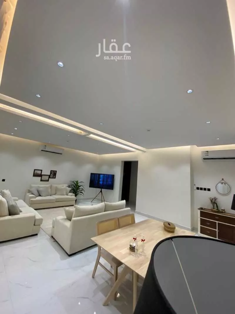 شقة 3 غرف في السعادة 8