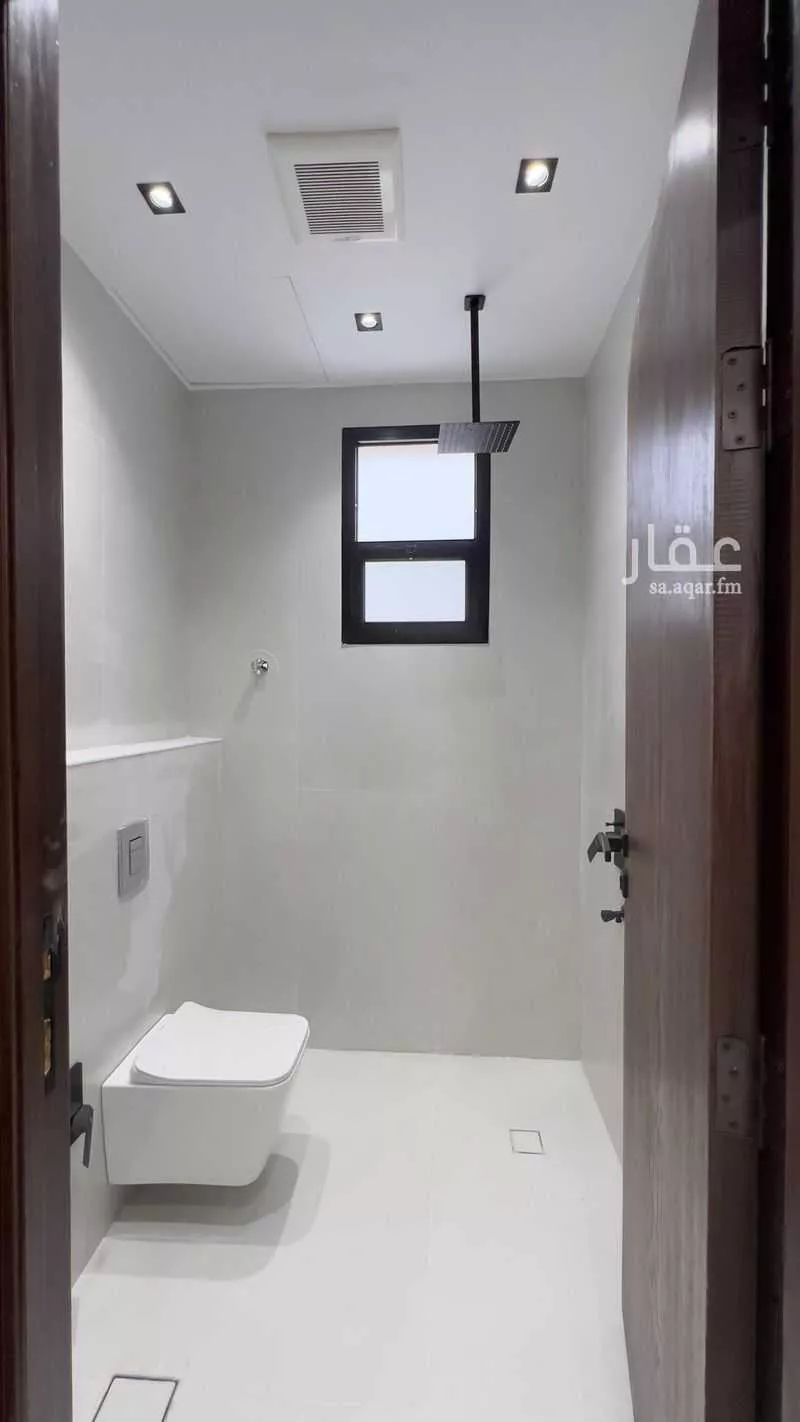 4 bedroom apartment in Dhahrat Laban 9