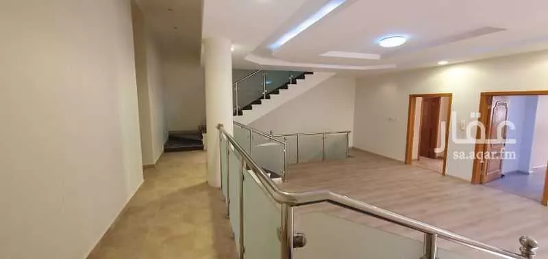 5 bedroom villa in Al Yasmin 25