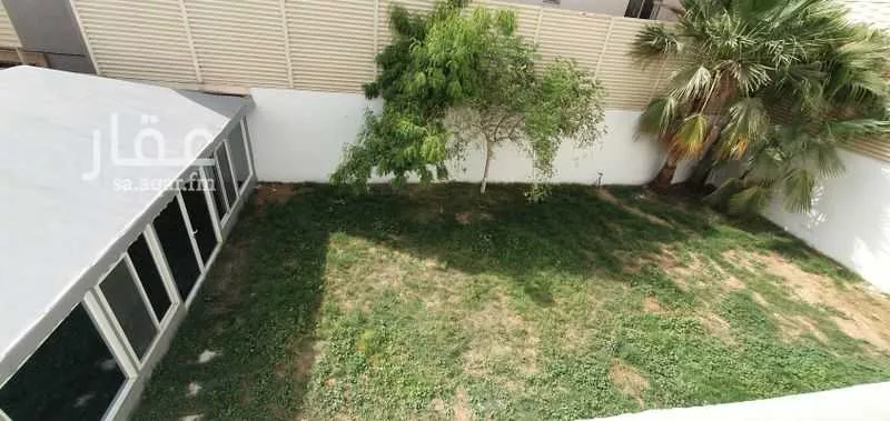 5 bedroom villa in Al Yasmin 10