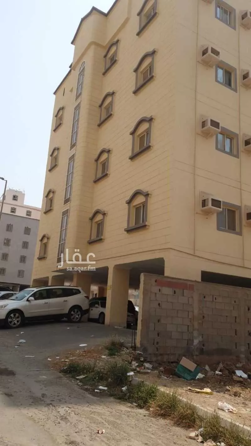 عمارة 741 م² في الواحة 4