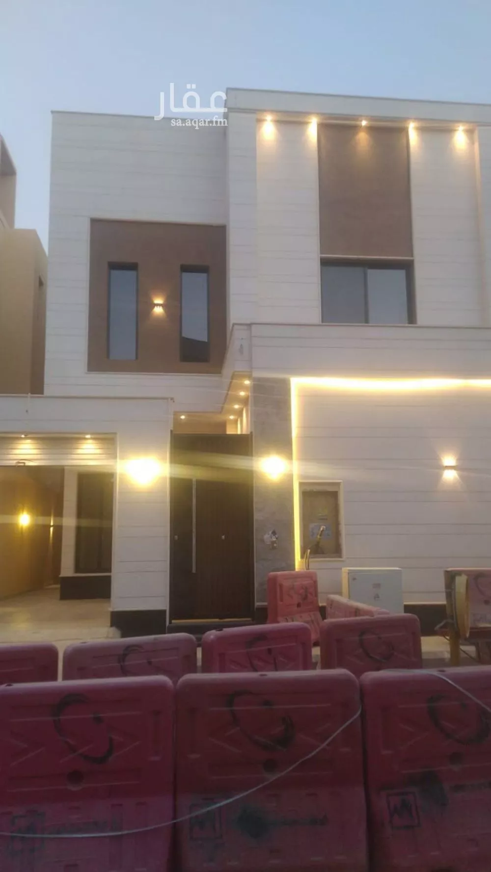 5 bedroom villa in Al Rimal 6