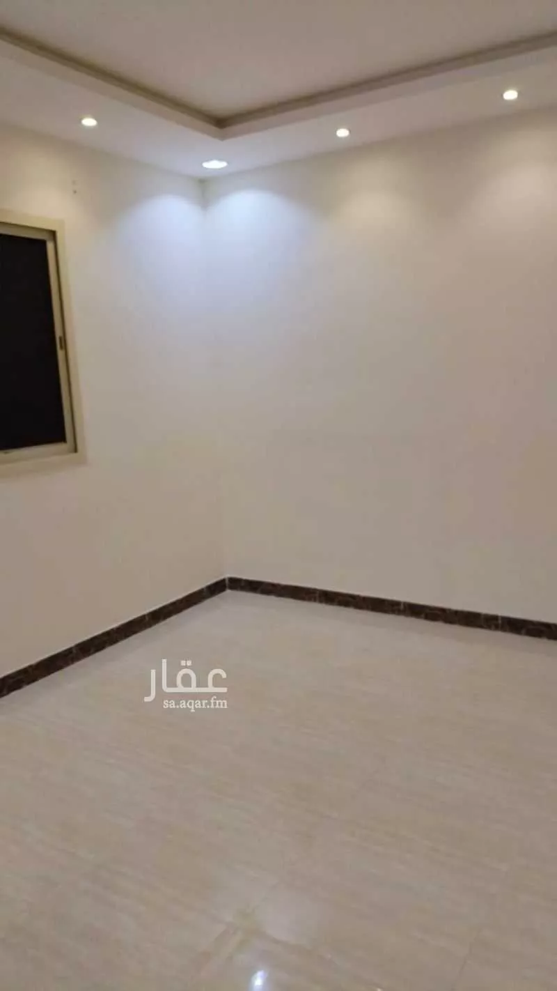 شقة 3 غرف في الرمال 4