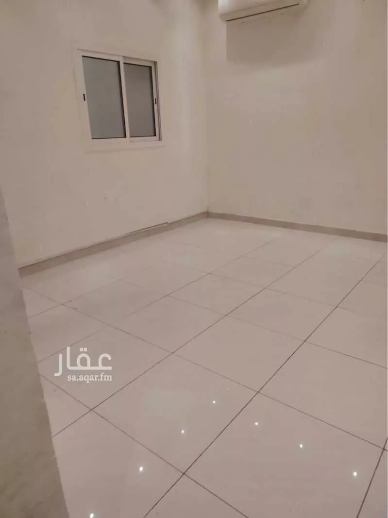 مكتب 2520 م² في العقيق 12