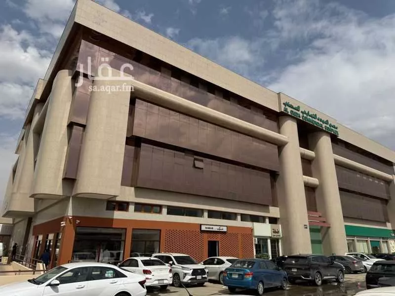158 sqm office in King Fahd 4