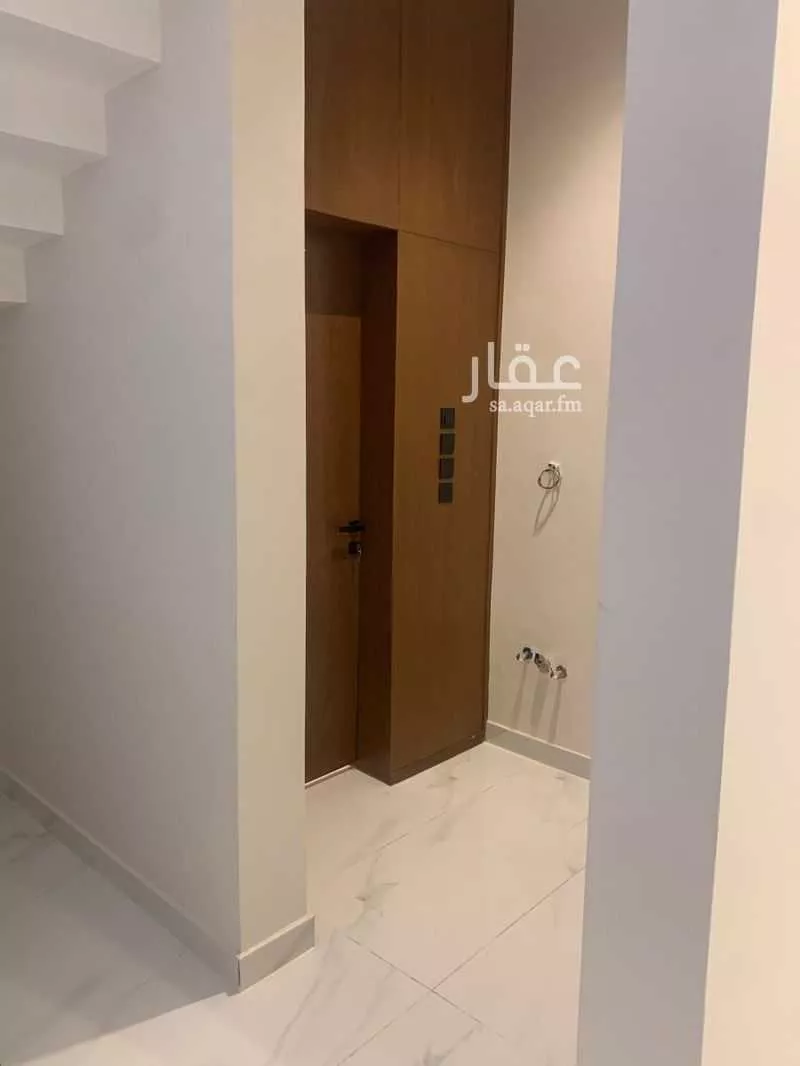 7 bedroom villa in Al Khaleej 11