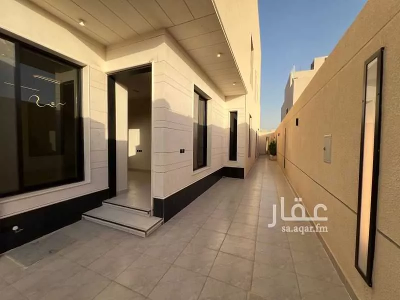 فيلا 5 غرف في الرمال 6