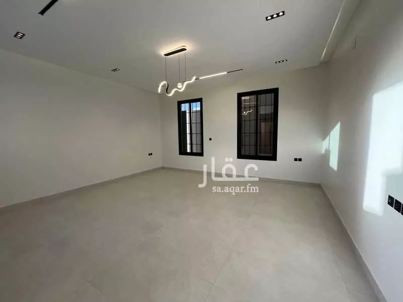 فيلا 5 غرف في الرمال 7