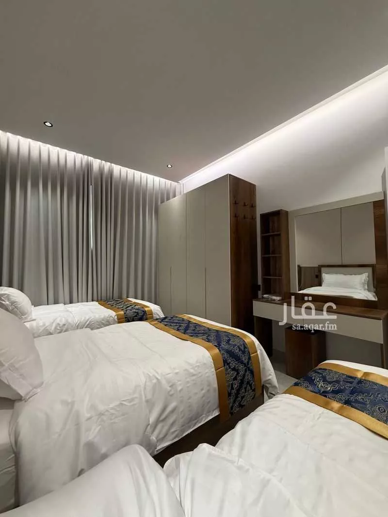 4 bedroom floor in Dhahrat Namar 5