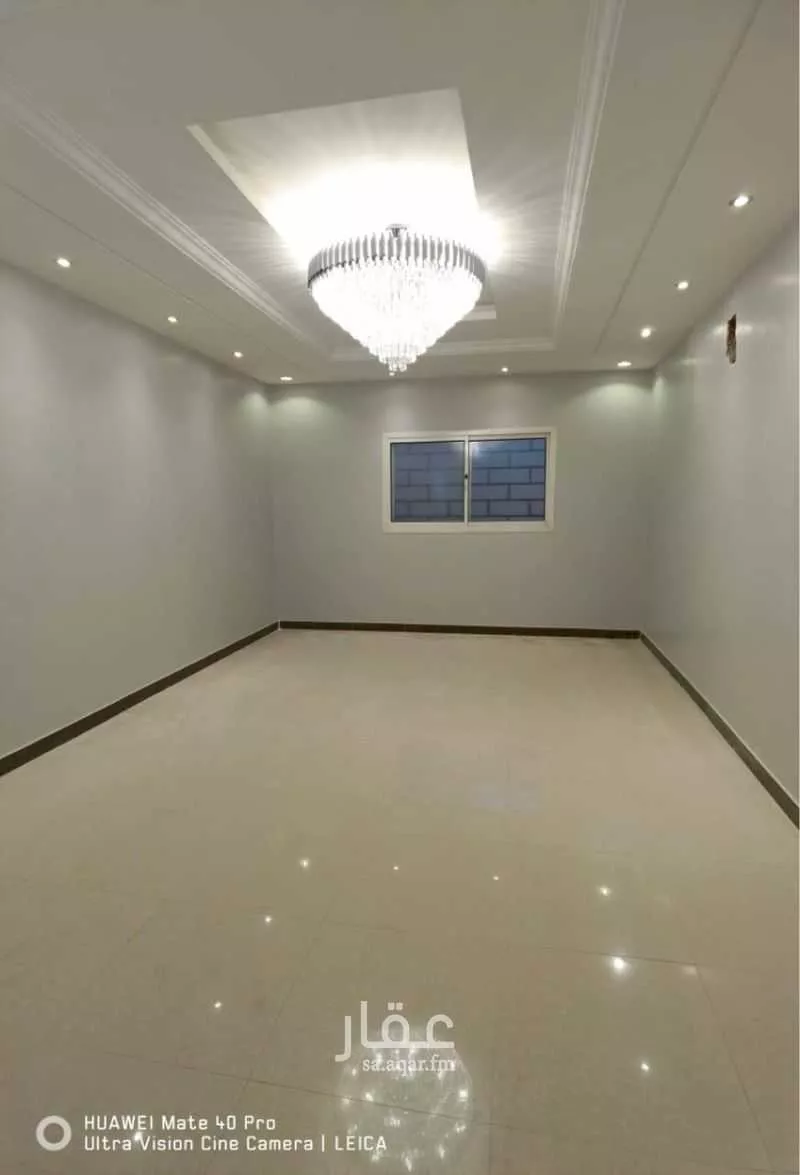 8 bedroom apartment in Al Rimal 4