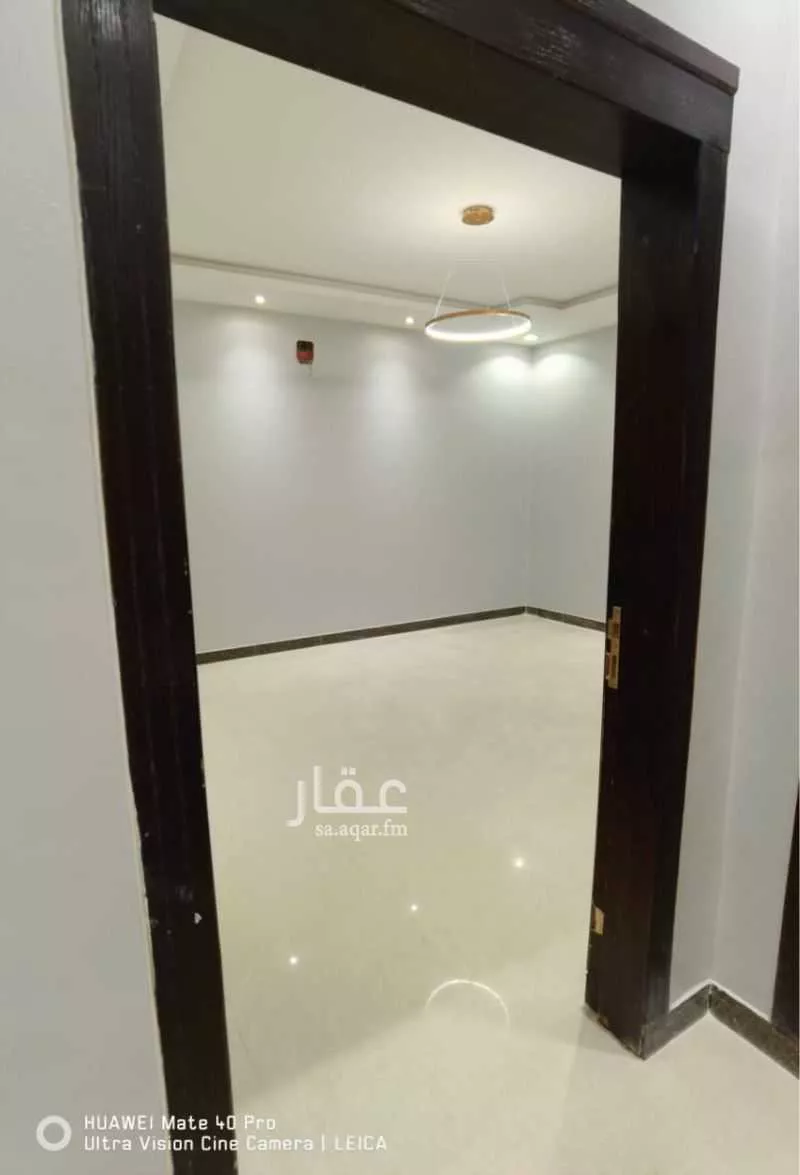 8 bedroom apartment in Al Rimal 5