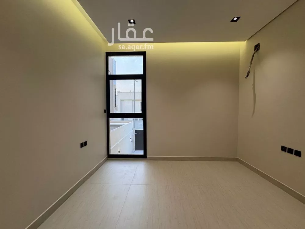 5 bedroom villa in Al Narjis 22