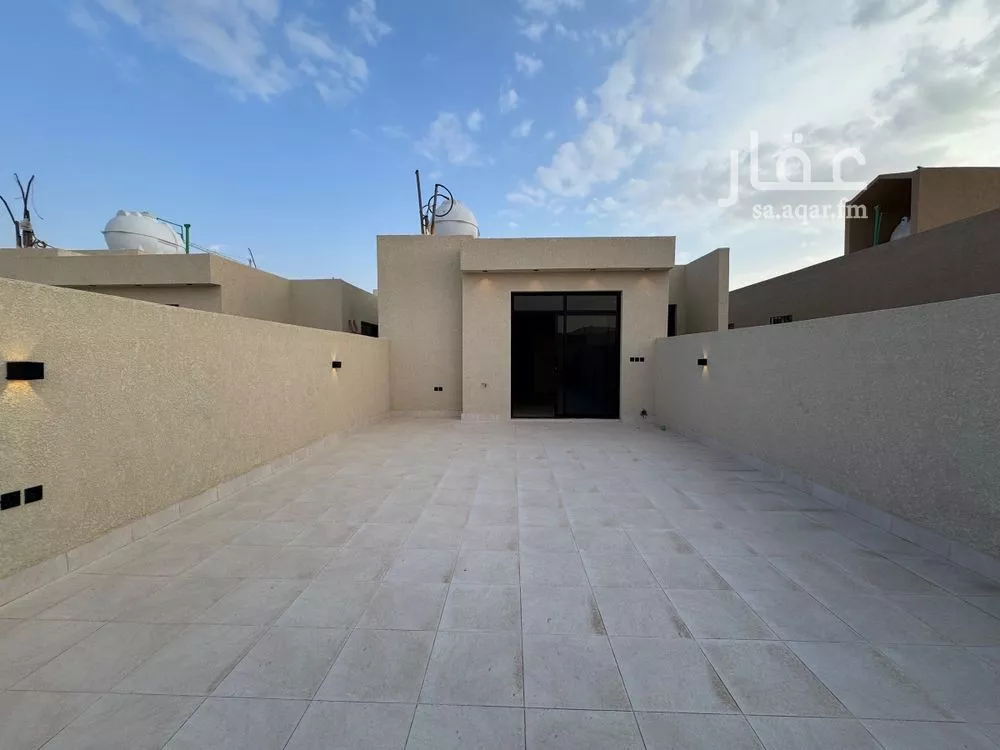5 bedroom villa in Al Narjis 25