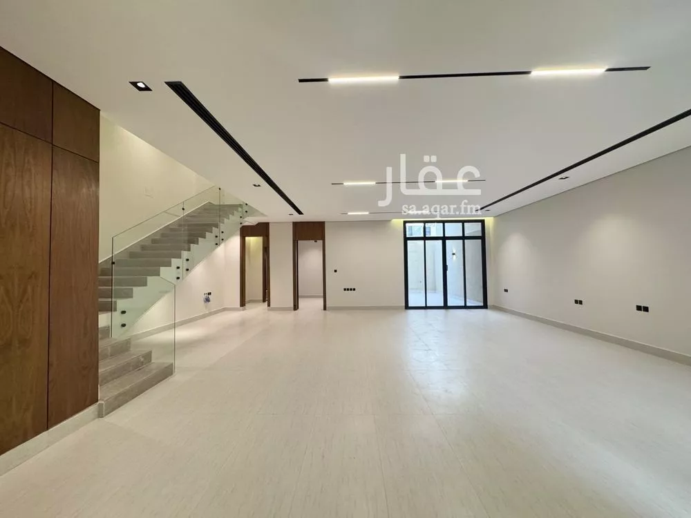 5 bedroom villa in Al Narjis 6