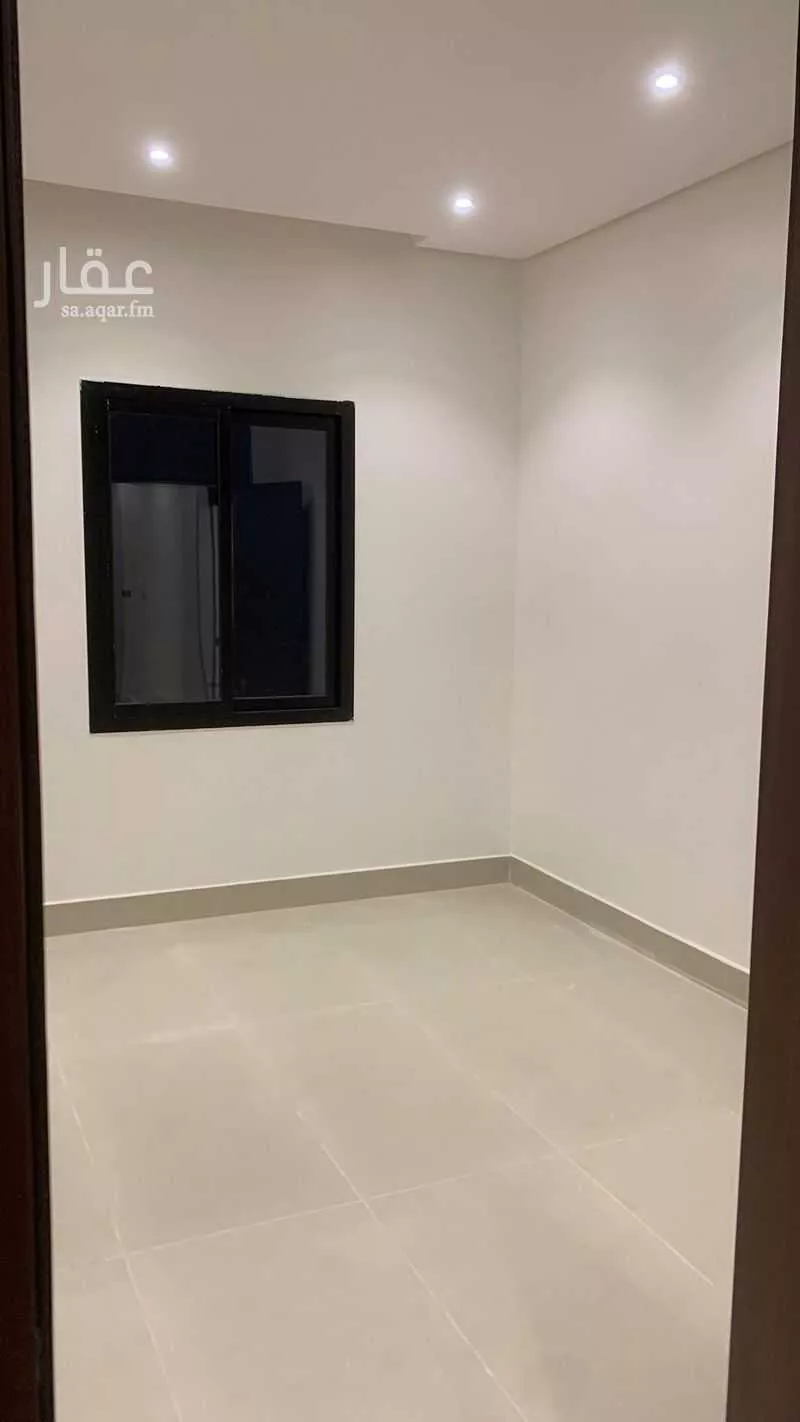 4 bedroom villa in Al Yarmouk 6