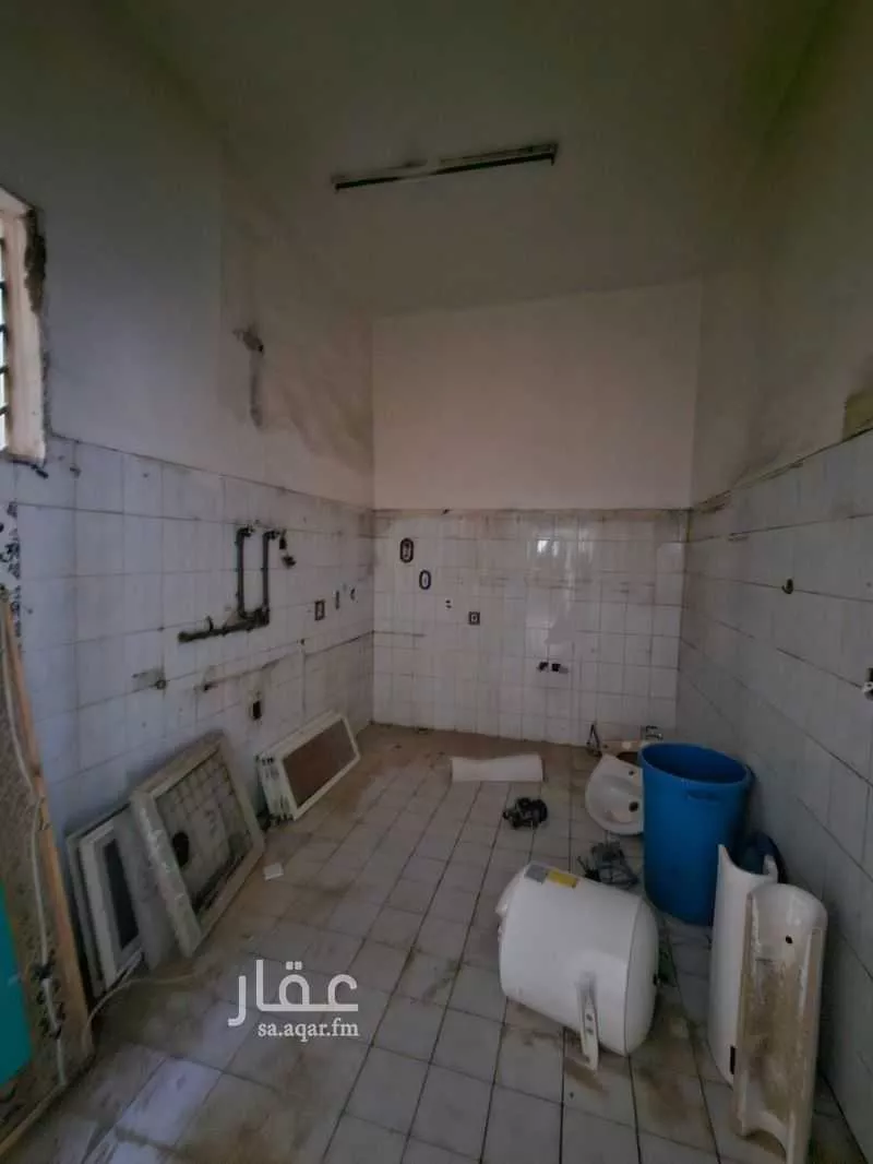 فيلا 12 غرف في الخالدية 3