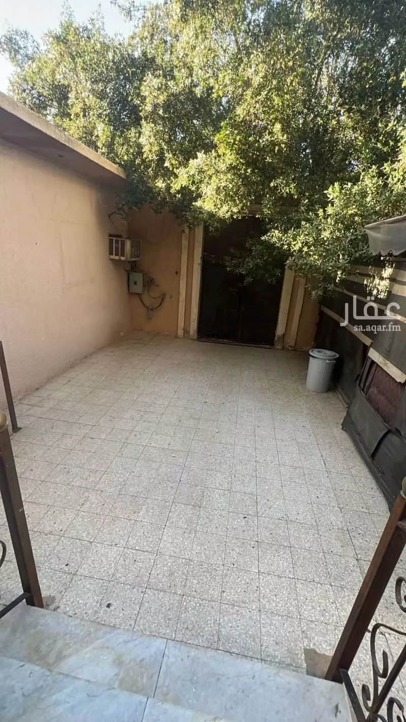 13 bedroom villa in Al Shifa 8