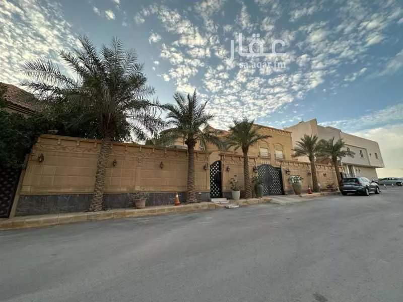 5 bedroom villa in Hittin 4