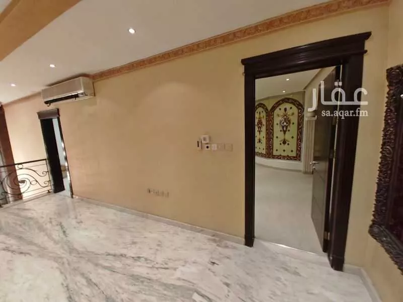 فيلا 10 غرف في الغدير 11