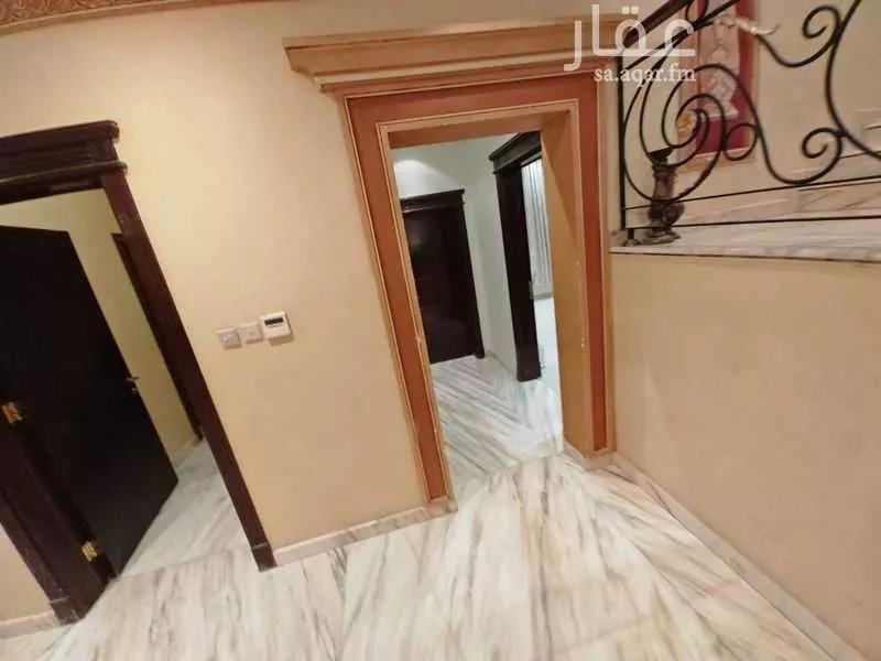 فيلا 10 غرف في الغدير 18