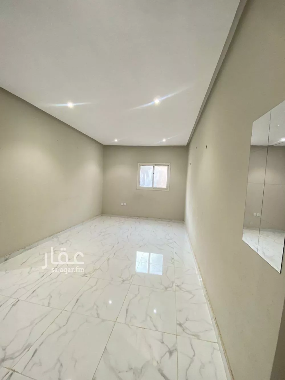 2 bedroom apartment in Al Wizarat 5