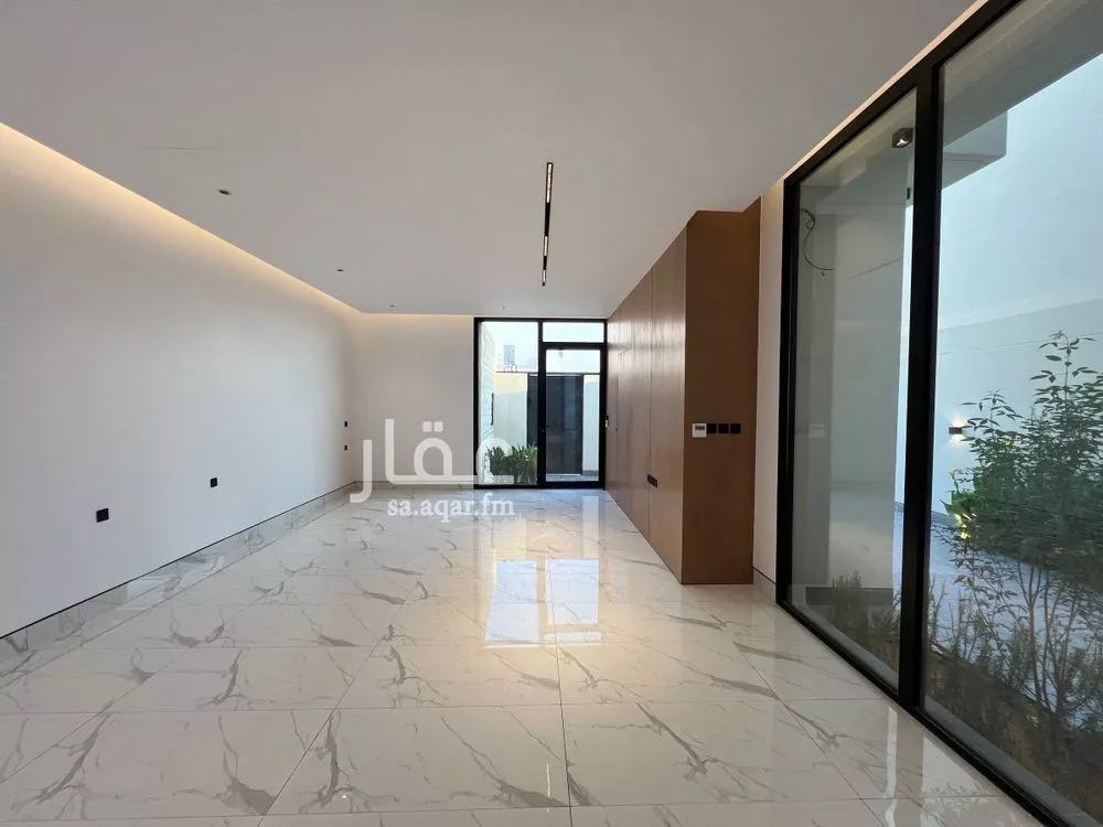 5 bedroom villa in Al Narjis 5