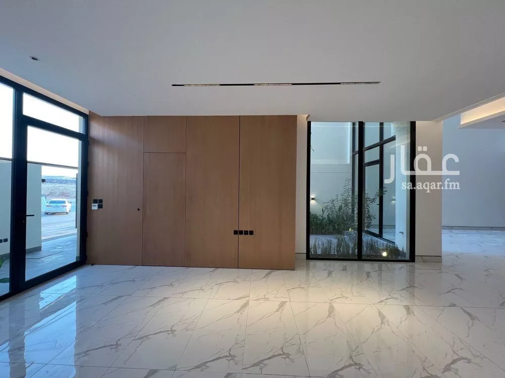 5 bedroom villa in Al Narjis 7