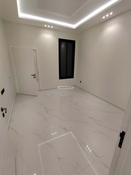 4 bedroom villa in Al Janadriyah 14