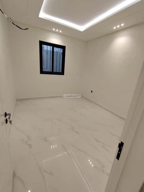 4 bedroom villa in Al Janadriyah 5