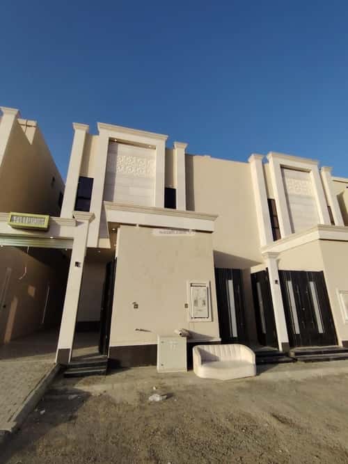 4 bedroom villa in Al Janadriyah 8