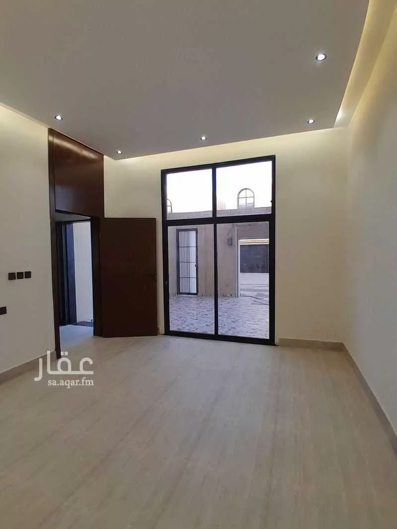 5 bedroom villa in Tuwaiq 12