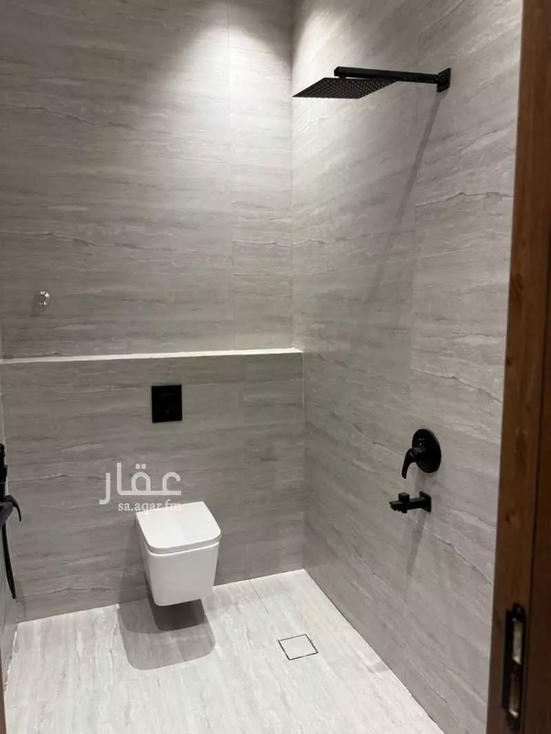 5 bedroom villa in Al Safa, Riyadh 12