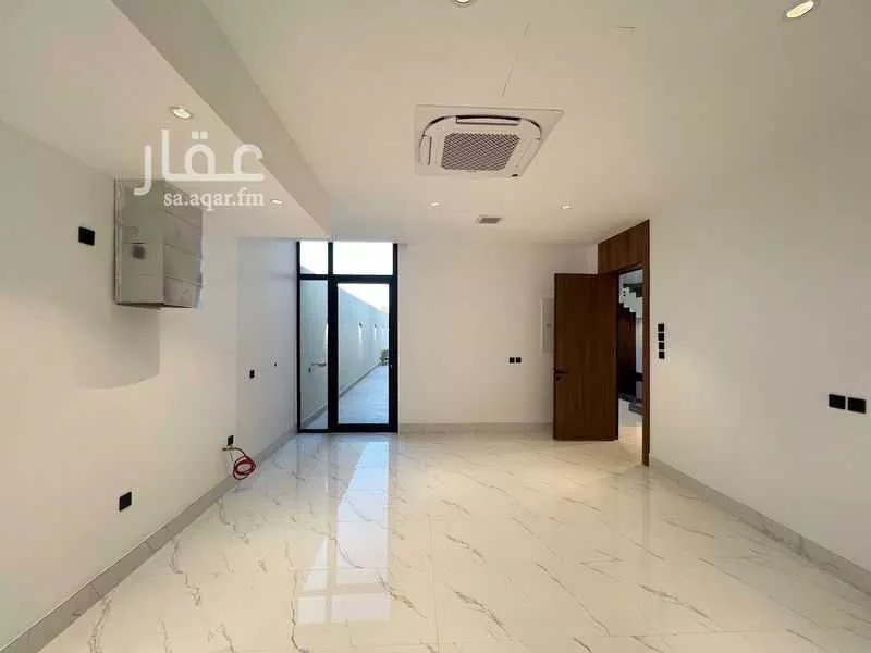 5 bedroom villa in Al Narjis 14